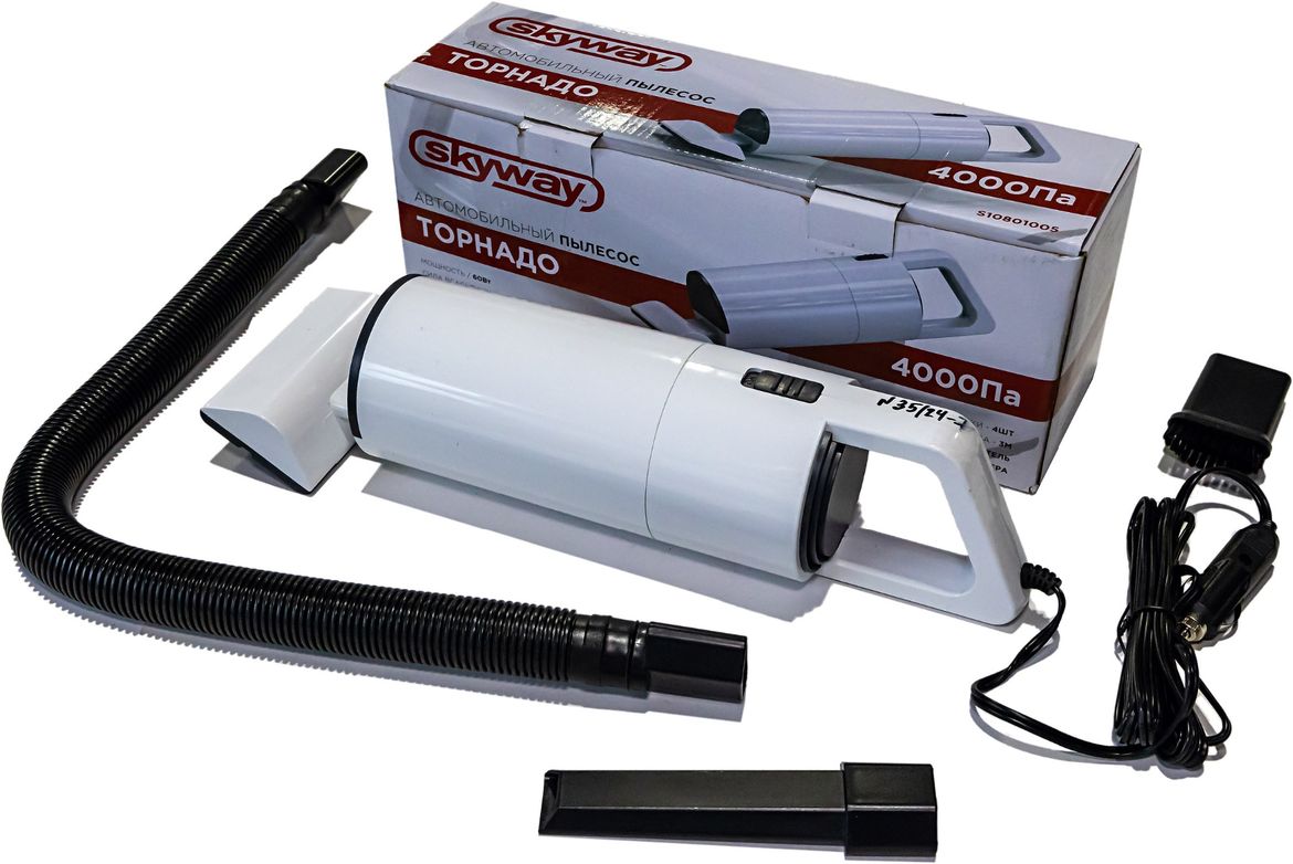 Тест автомобильных пылесосов: что лучше для чистки салона?