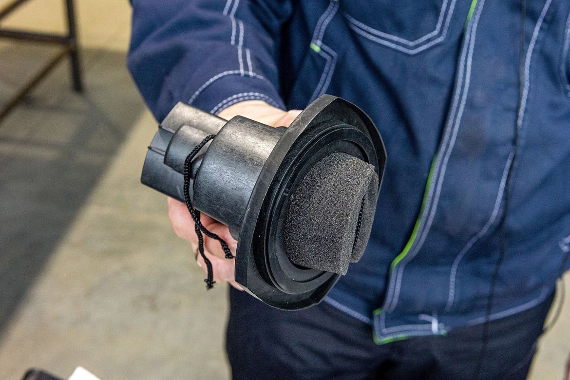 Тест автомобильных пылесосов: что лучше для чистки салона?