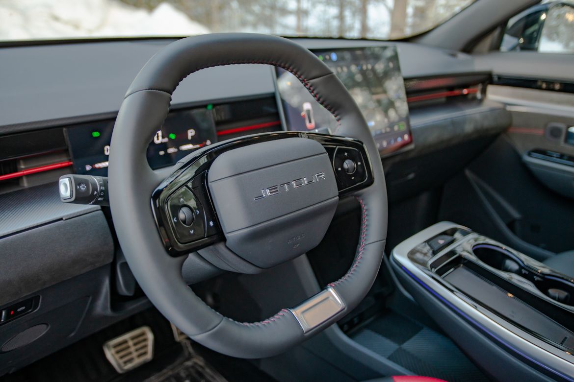Тест-драйв Jetour Dashing: очередной китайский бестселлер?