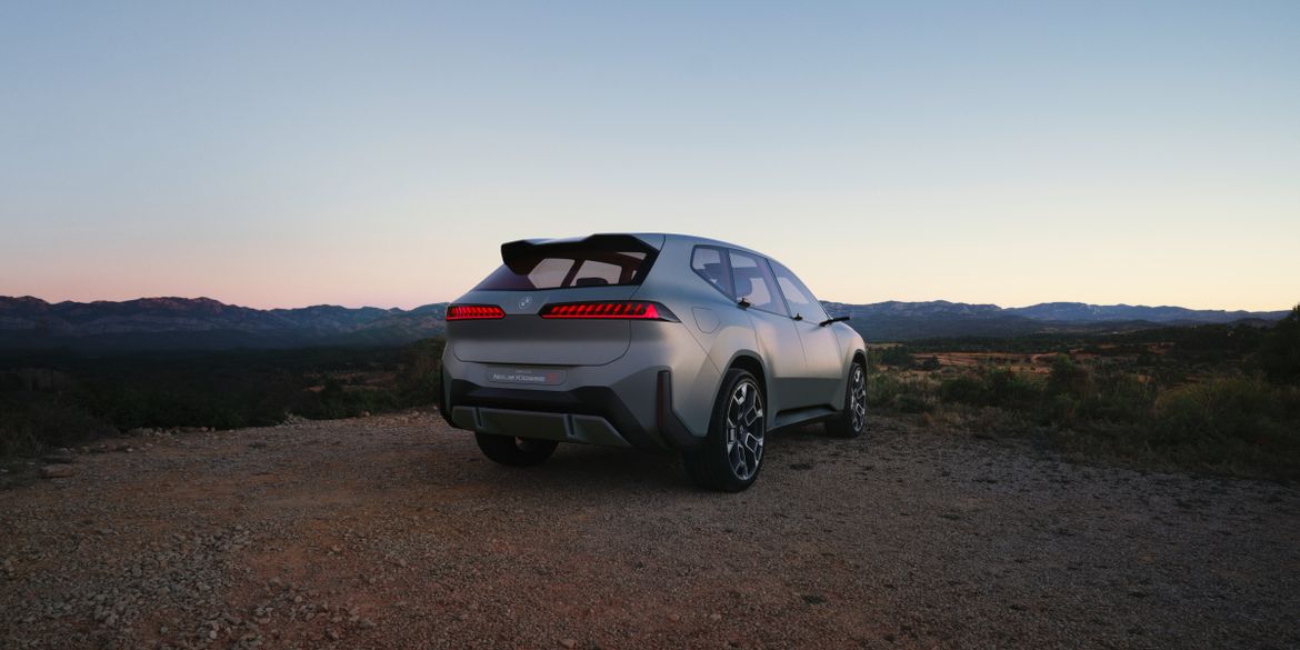 BMW рассекретила электрокроссовер Vision Neue Klasse X