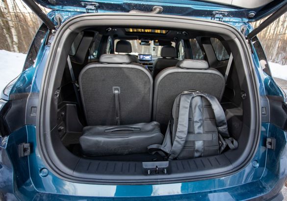 Тест-драйв Geely Okavango: «Спускаясь к великой реке...»