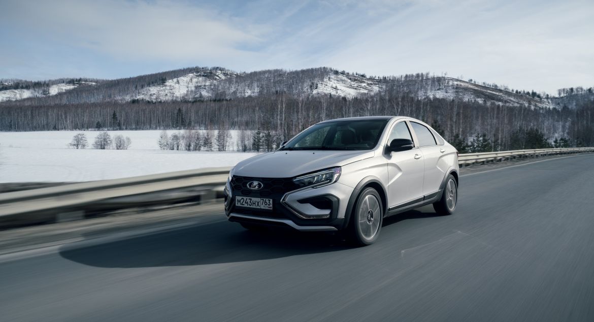 Тест-драйв Lada Vesta 1.8 AT: как едет новая двухпедальная «Веста»?