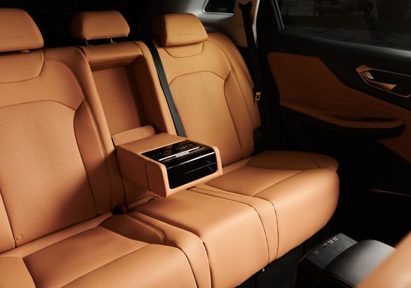 В России стартовали продажи кроссовера BAIC X75