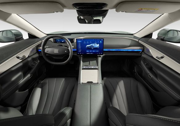 Exlantix показал салон модели ES