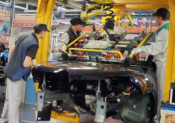 В России стартовало серийное производство кроссоверов Citroen С5 Aircross