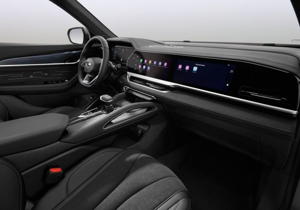 В России представили обновленный кроссовер Geely Monjaro