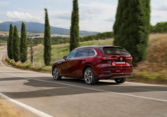 Mazda представила флагманский кроссовер для Европы