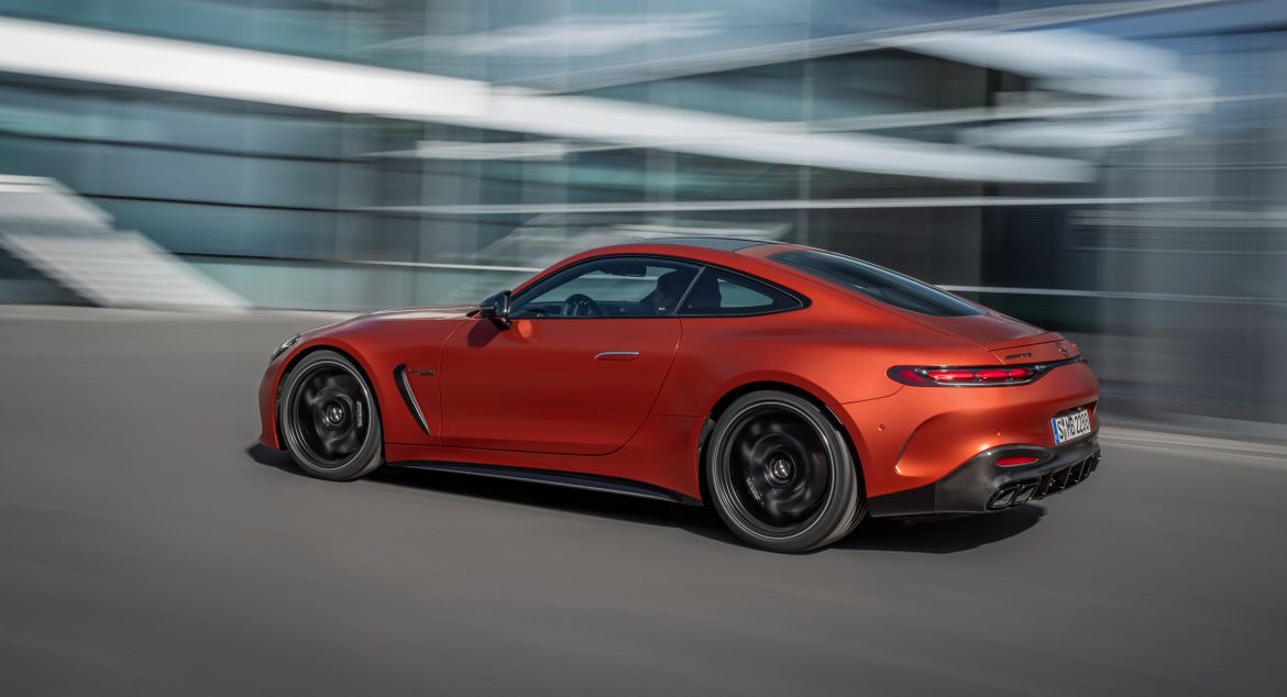 Mercedes показал в Шанхае топ-версию AMG GT