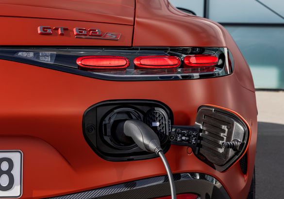 Mercedes показал в Шанхае топ-версию AMG GT