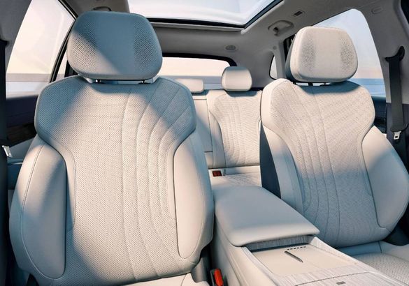 Geely рассекретила электрокроссовер Galaxy E5