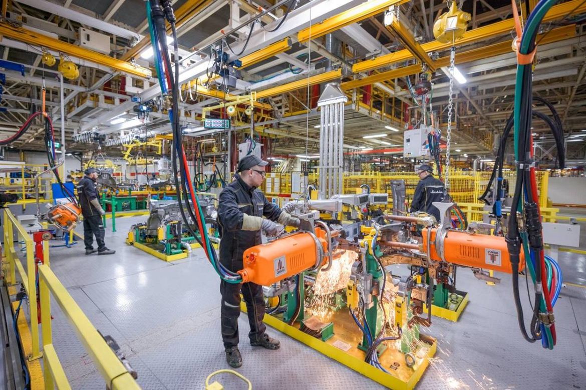 «Москвич» перешел на производство полного цикла