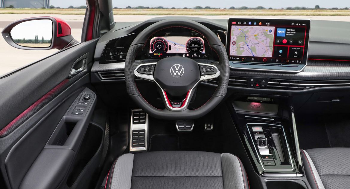 Volkswagen оценил в евро обновленный Golf GTI