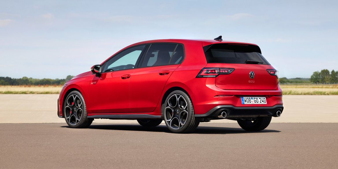 Volkswagen оценил в евро обновленный Golf GTI