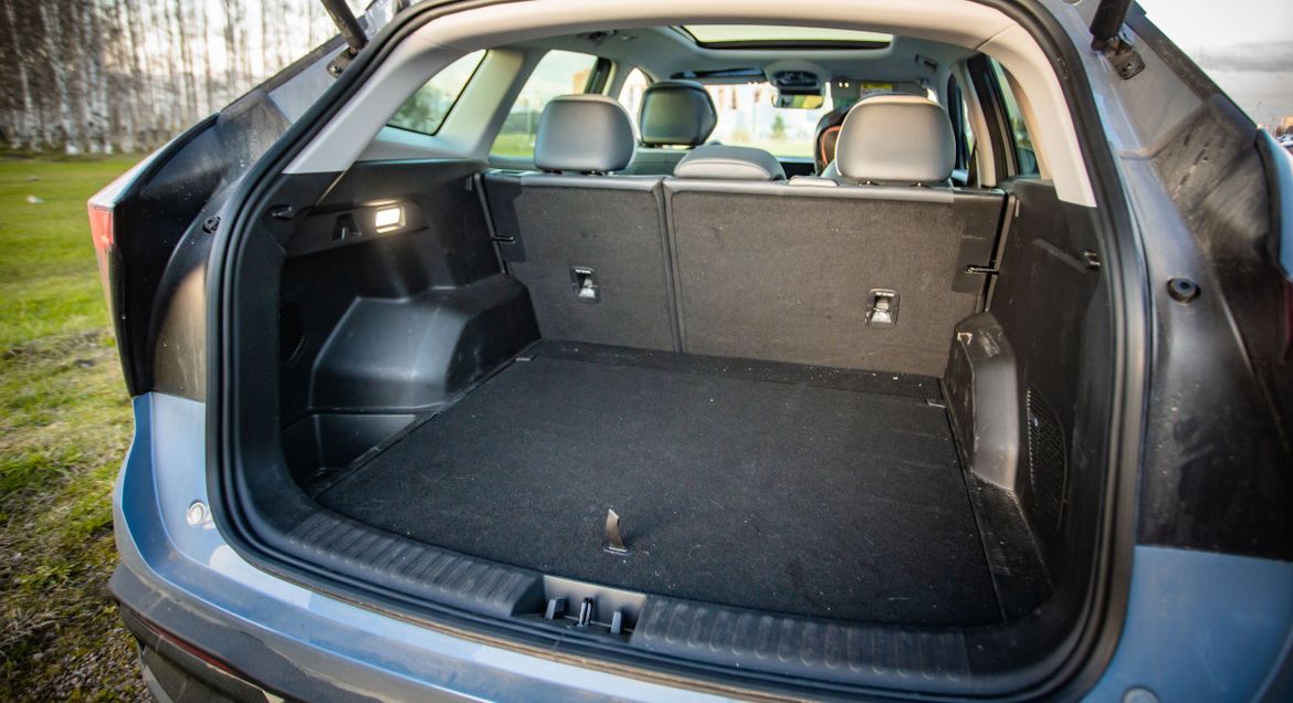 Тест-драйв Geely Atlas II: визионер или консерватор?