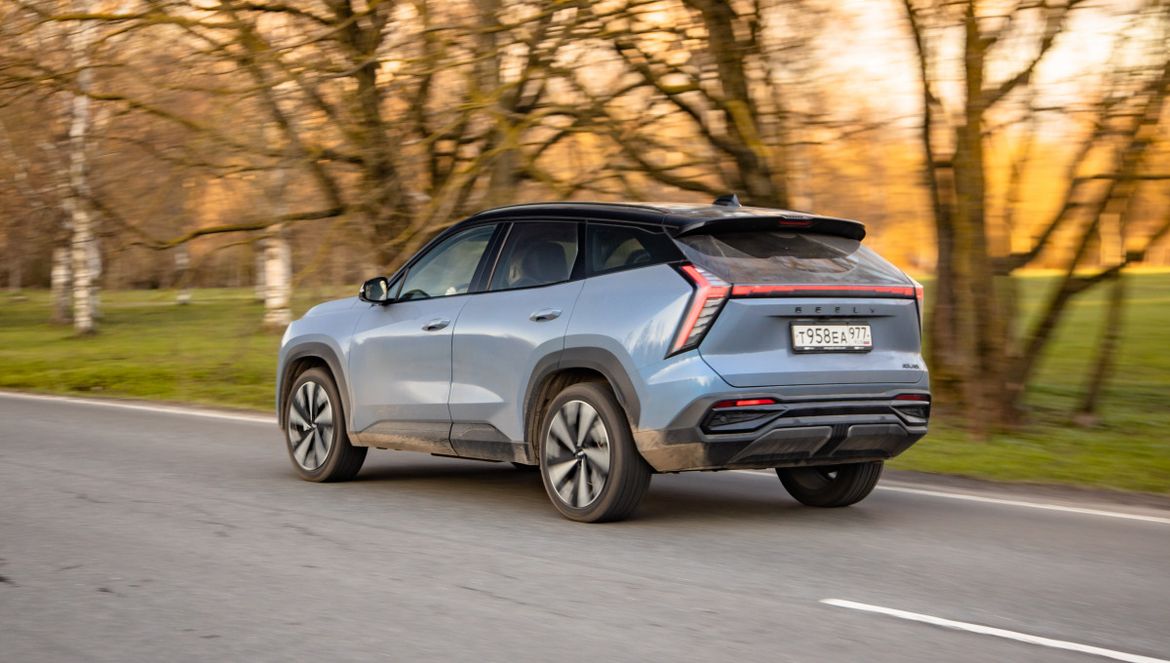 Тест-драйв Geely Atlas II: визионер или консерватор?