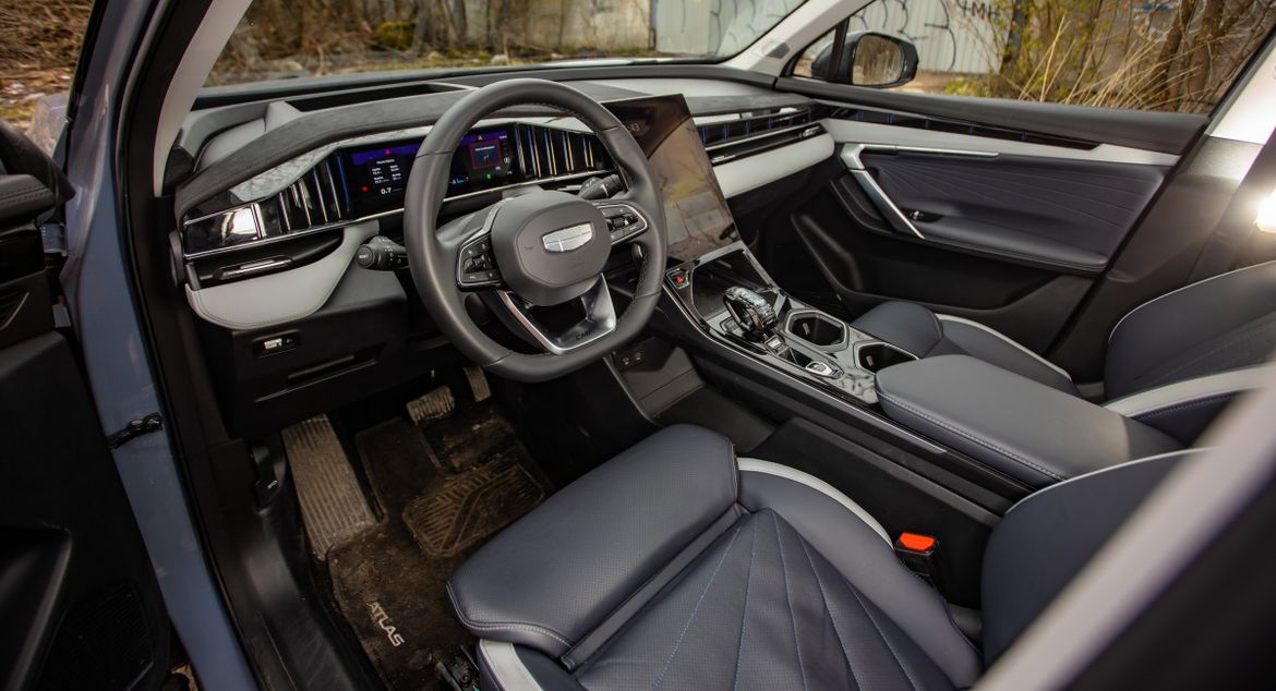 Тест-драйв Geely Atlas II: визионер или консерватор?