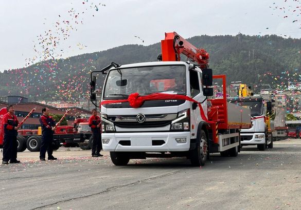 Грузовики Dongfeng поедут на маслах Sintec