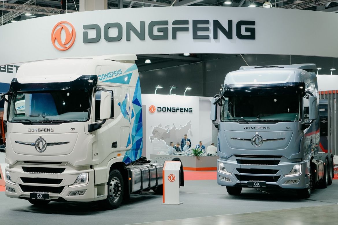 Грузовики Dongfeng поедут на маслах «Лукойл»