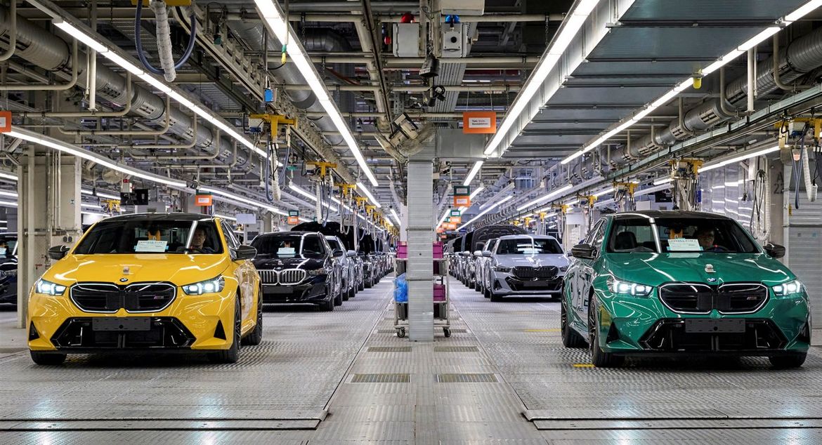 BMW запустил производство седана M5 нового поколения