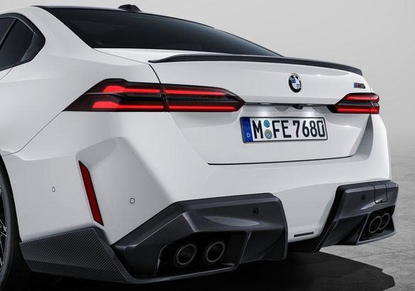 BMW разработал детали M Performance для нового M5