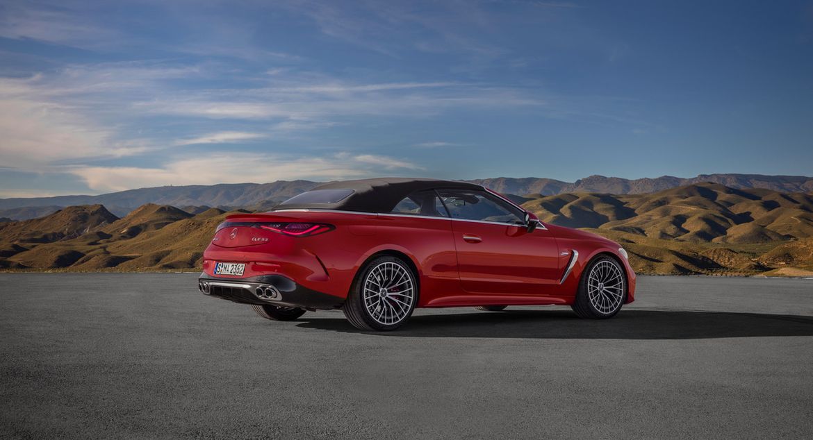 Опубликованы цены на новый Mercedes AMG CLE 53 4Matic+ Cabriolet