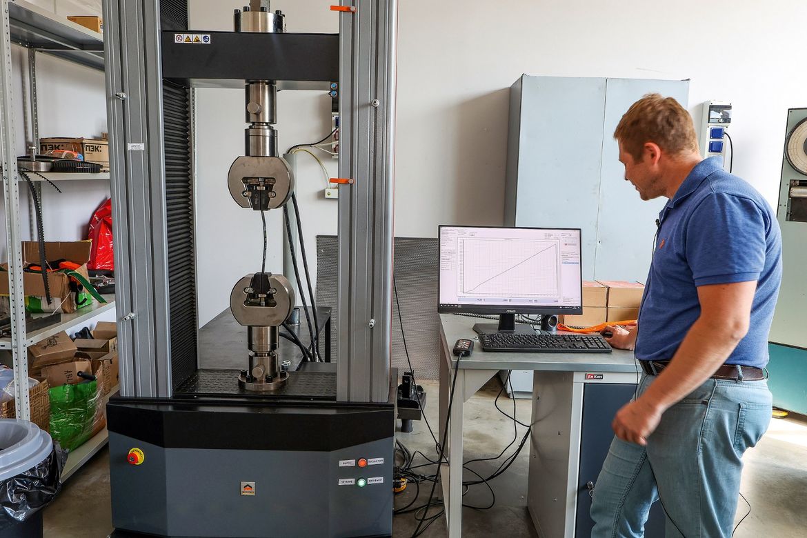 Тест приводных ремней для Hyundai Solaris: рвем, морозим, «запекаем»