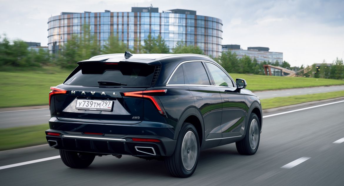 Новый Haval F7 получил рублевый ценник
