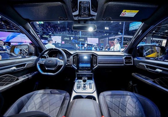 В Китае представили обновленный JAC Т9