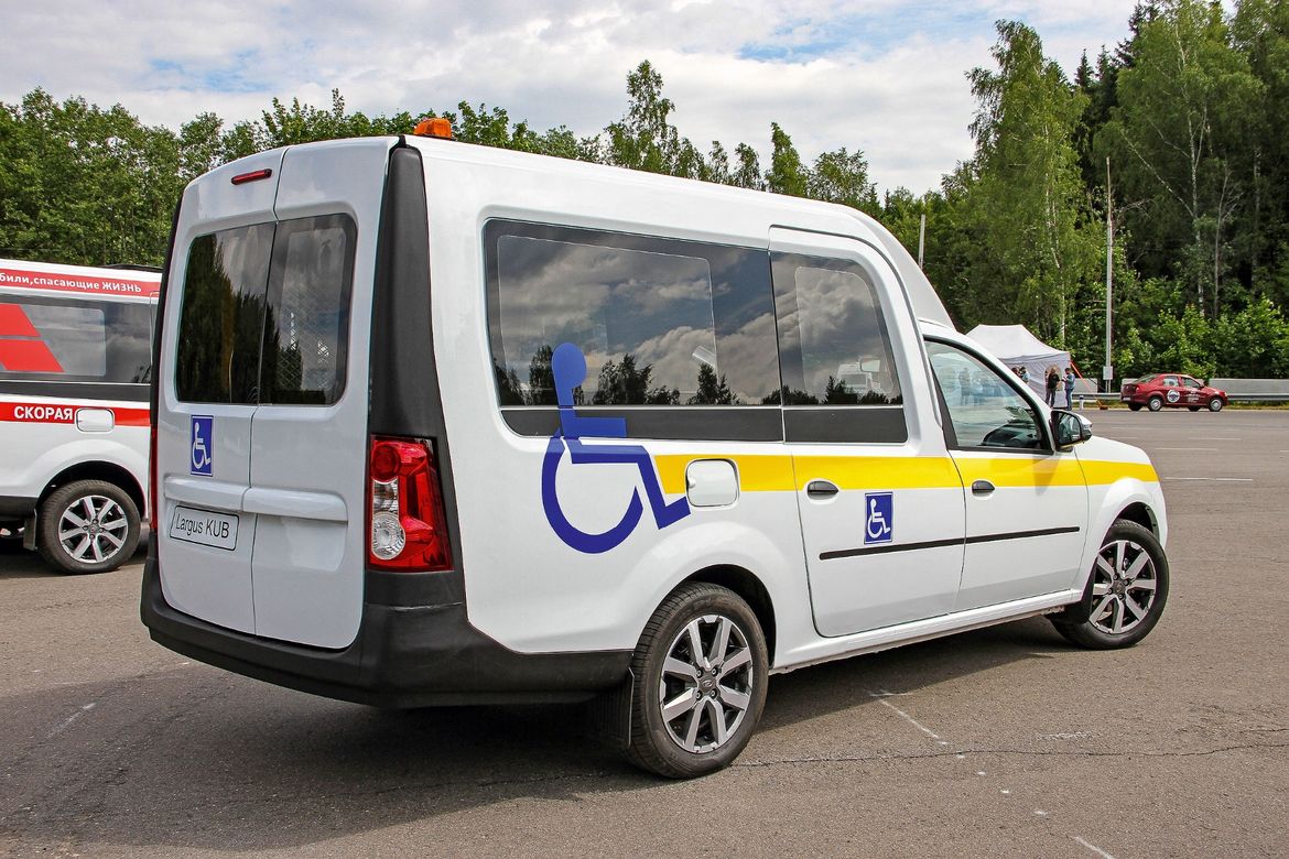 Тест-драйв Lada Largus KUB 2024: кто первый встал — того и тапки!..