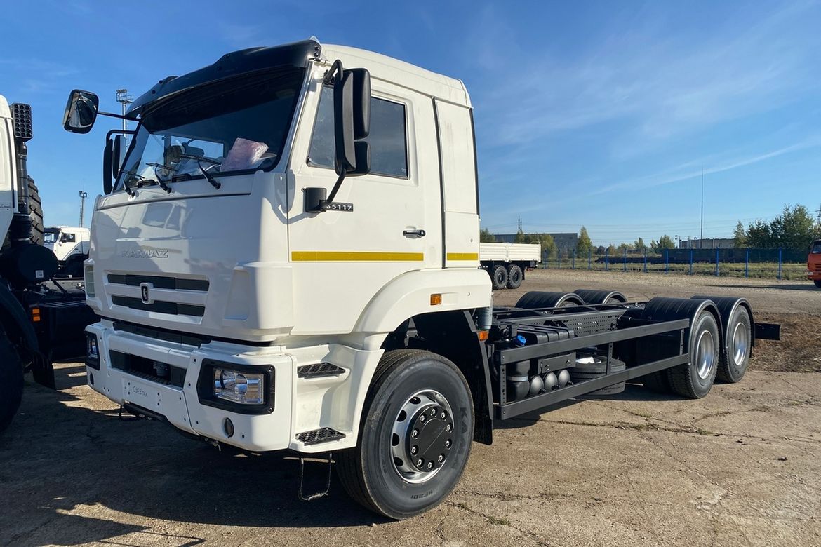 КАМАЗ представил новую версию шасси 65117