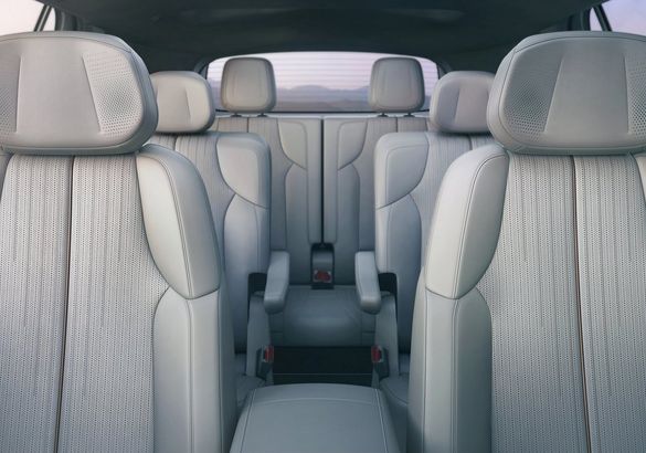 Cadillac представил электрокроссовер Vistiq