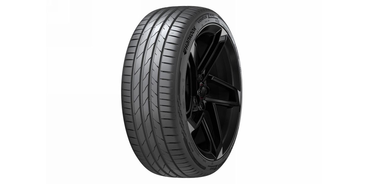 Hankook представил новую летнюю шину для «заряженных» и тюнинговых автомобилей