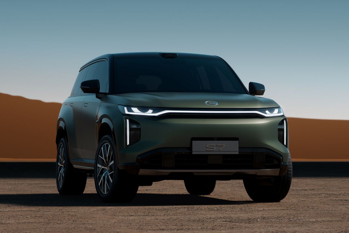 В Китае показали новый кроссовер GAC S7