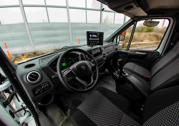 ГК «СТТ» показала новую дорожную машину на шасси «Газон Next»