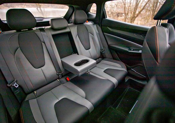 Тест-драйв Geely Cityray. Старый добрый Coolray обречен?