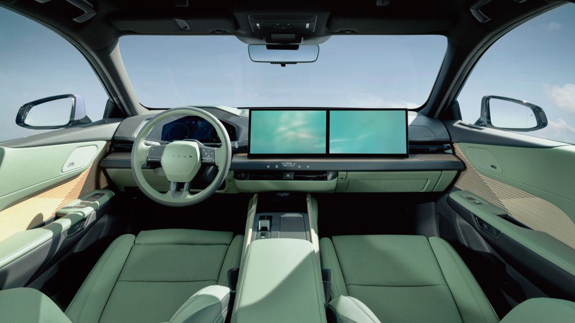 Новый Lexus ES поедет на гибридной или полностью электрической тяге
