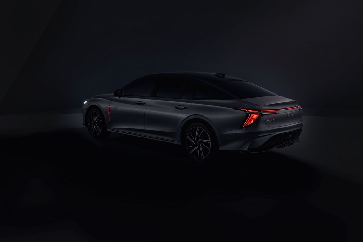 В Россию едет новый лифтбек Hongqi H6