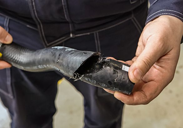 Тест патрубков системы охлаждения для Hyundai Solaris: испытываем на прочность и морозостойкость 8 образцов