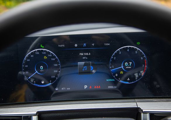 Тест-драйв Geely Okavango и Chery Tiggo 8 Pro Max: семеро по китайским лавкам