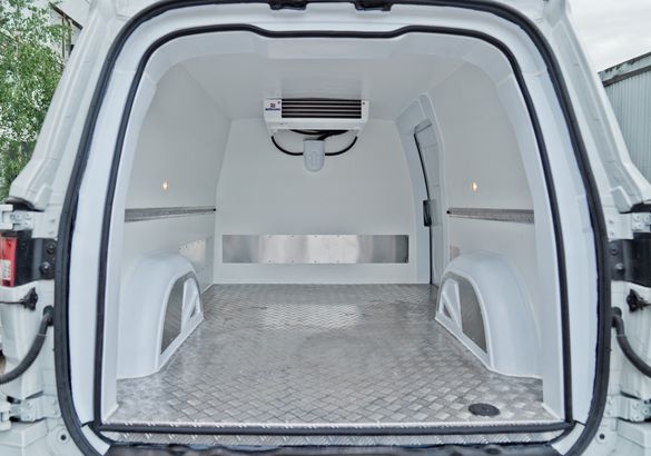 Avior выпустил рефрижераторы на базе V90 и G10