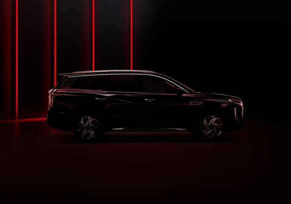В России представили новый кроссовер Hongqi HS7