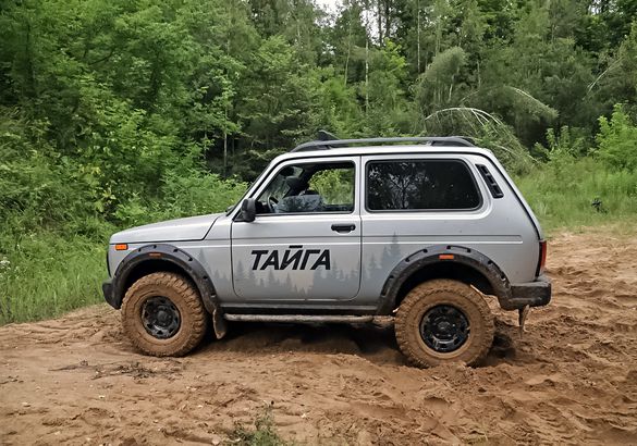 Тест-драйв Lada Niva «Тайга» и Niva «Тайга Трофи»: индульгенция на тюнинг