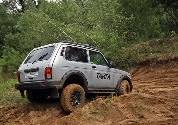 Тест-драйв Lada Niva «Тайга» и Niva «Тайга Трофи»: индульгенция на тюнинг