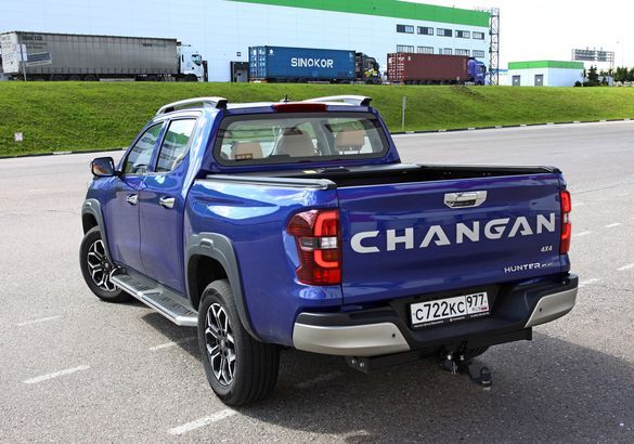 Тест-драйв Changan Hunter Plus: легковой грузовик