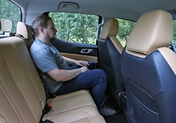 Тест-драйв Changan Hunter Plus: легковой грузовик