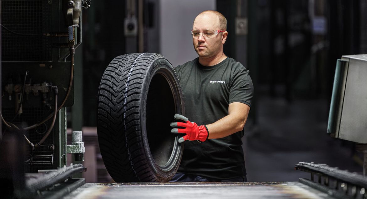 Ikon отметил 20-летие завода во Всеволожске