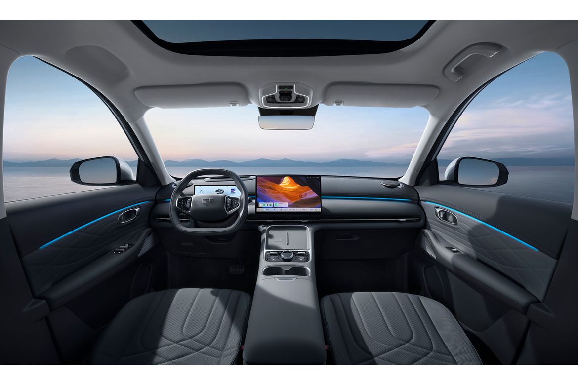 Geely раскрыла комплектации нового EX5 EM-i