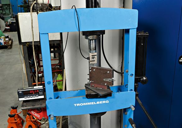 Тест комбинированных плоскогубцев: испытываем на прочность и коррозионную стойкость 14 образцов