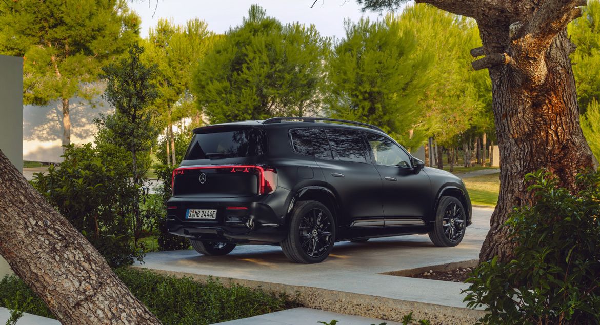 Электрический Mercedes GLB сменил «прописку»