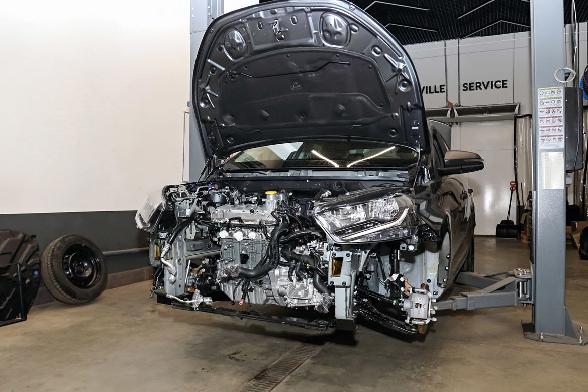 Мы разобрали Lada Iskra: из чего и как сделан потенциальный вазовский бестселлер?